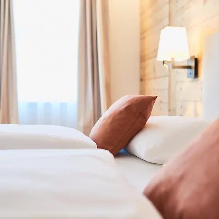 Linde Hotel 3*